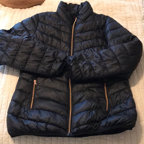 Black Cherokee puffer coat - Picture 1 of 5